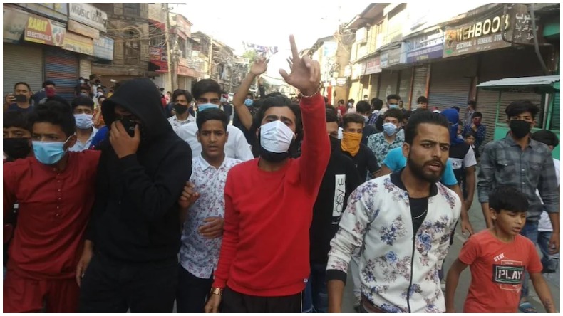 जम्मू-कश्मीर: टेरर फंडिंग मामले में NIA की बड़ी कार्रवाई, 4 जिलों में 12 जगहों पर छापेमारी