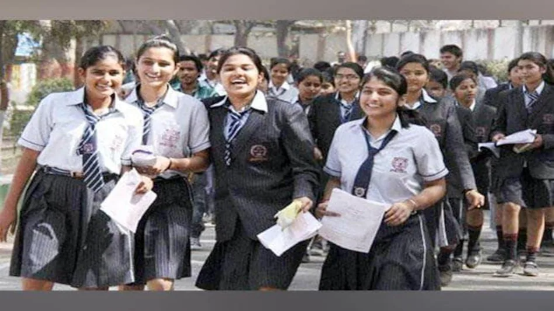 Sarkari Naukri: जज के पदों पर नौकरी करने के लिए करें ये काम, वेतन 44000 से शुरू