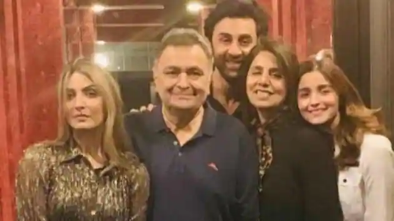 नीतू कपूर को रणबीर-आलिया ने दिया शानदार गिफ्ट, अभिनेत्री ने शेयर की फोटो