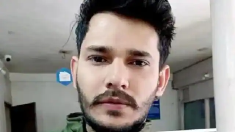 शहीद सैनिक के परिजनों ने सोचा था घर में किलकारी गूंजेगी, वो आएगा लेकिन आई उसकी…