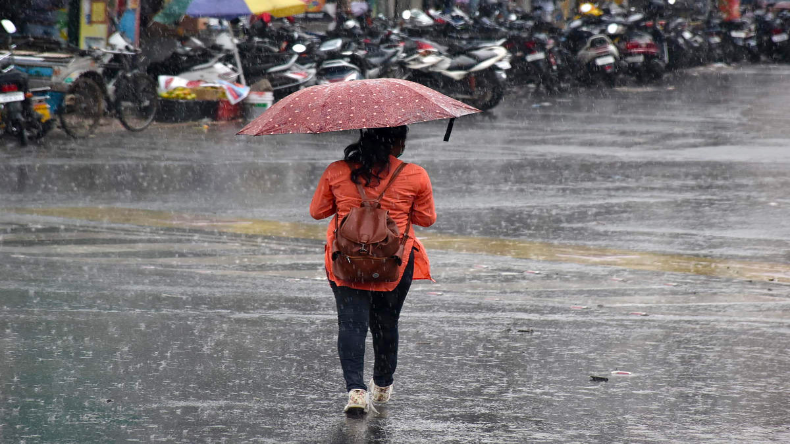UP Weather: यूपी में इस दिन से होगी बारिश, जानें- आज के मौसम की अपडेट
