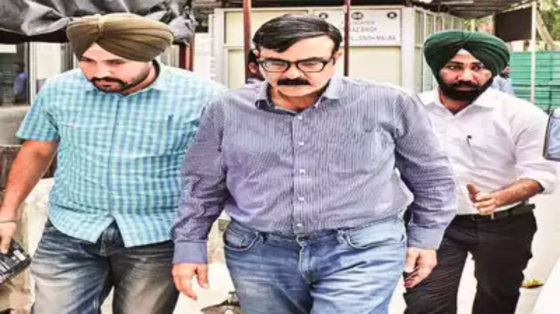 यूट्यूब पर व्यूअर्स घटने का दुख, हैदराबाद में एक युवक ने इमारत से कूदकर दी जान