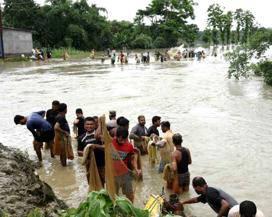 असम में आई बाढ़ को केंद्र सरकार ने ‘गंभीर प्राकृतिक आपदा’घोषित की, राहत और पुनर्वास में करेगी मदद