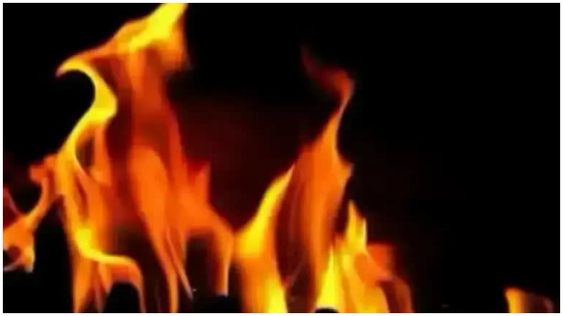Delhi News: मुंडका में सीवर साफ करने उतरे सफाई कर्मी की मौत, बचाने गए गार्ड का भी घुटा दम