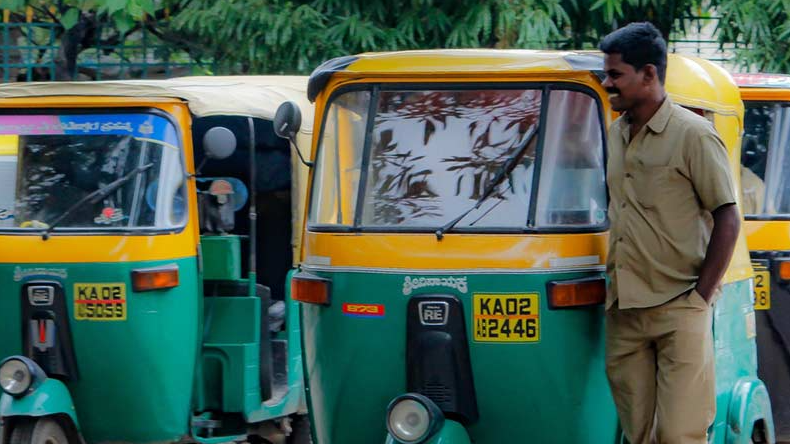 ऑटो वाले ने लगाया Einstein दिमाग, बना दिया अपार्टमेंट लुक, देखकर लोग हैरान