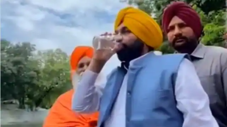 मान के सामने लगे मोदी-मोदी के नारे, कहा- उम्मीद है PM बड़ा पैकेज देंगे!