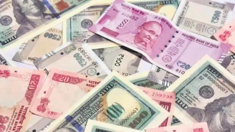 सारे रिकॉर्ड तोड़ एतिहासिक स्तर पर गिरा रुपया, भारत की तो लुटिया डूब गई!