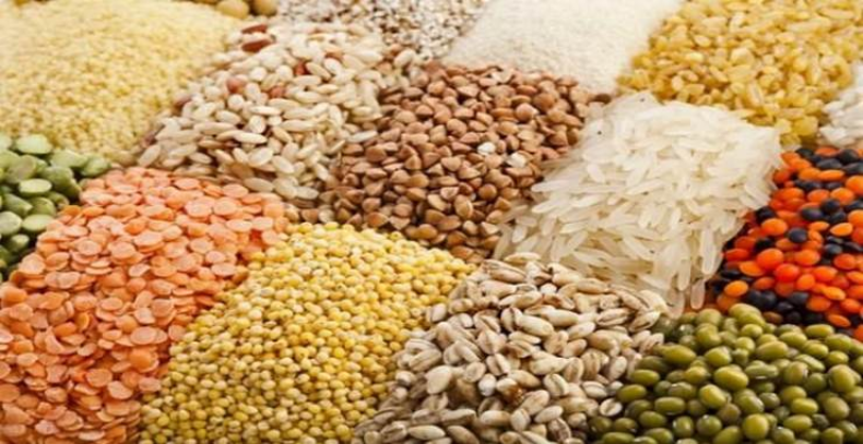 लगातार 14 ट्वीट कर वित्त मंत्री ने बताया कि दाल-चावल-दही-लस्सी पर क्यों लगा GST ?