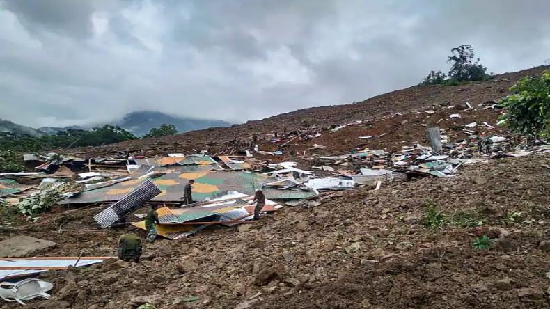 पुणे: सेल्फी के चक्कर में लड़की खाई में जा गिरी, रेस्क्यू ऑपरेशन का वीडियो हुआ वायरल