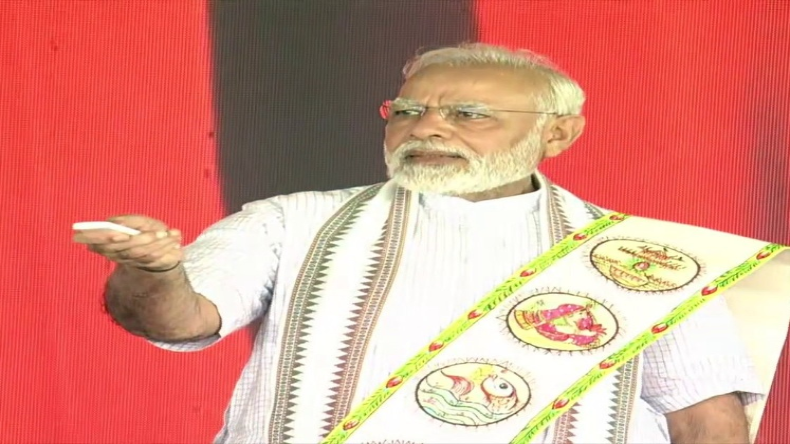 Bundelkhand Expressway: पीएम मोदी बोले- योगी ने बदल दी यूपी की तस्वीर, जो 7 दशकों में नहीं हुआ वो अब हो रहा है