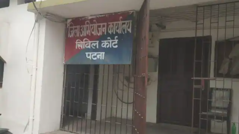 बिहार: CM नीतीश कुमार की सुरक्षा में बड़ी चूक, मॉर्निंग वॉक के दौरान सुरक्षा घेरे में घुसे बाइकर्स