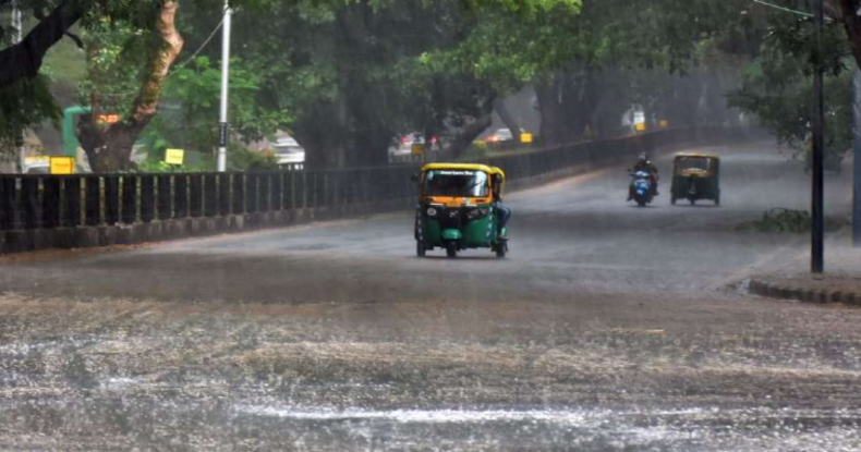 UP Weather Today: आज न निकलें घर से बाहर, UP में गर्मी दिखाएगी ऐसा तांडव, नोएडा से लेकर गाजियाबाद वालों तक के टपकेंगे पसीने