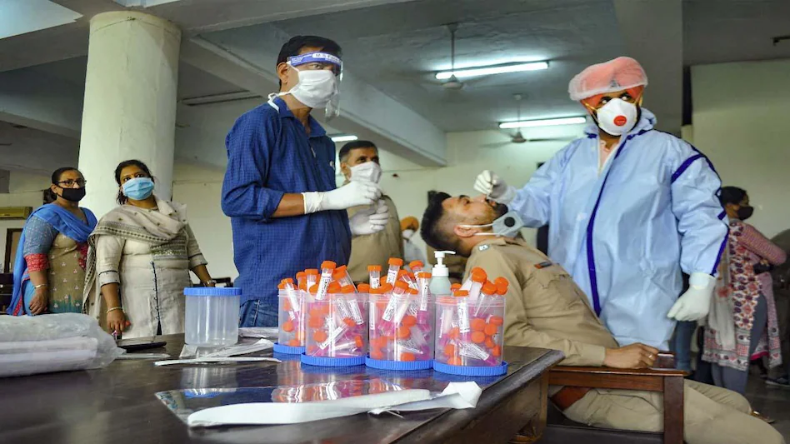 India Corona Update: देश में कोरोना का कहर जारी, पिछले 24 घंटे में 20,000 से ज्यादा नए एक्टिव केस, 70 मौत