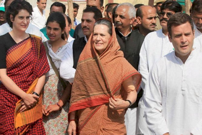 National Herald Case: मल्लिकार्जुन खड़गे को संसद सत्र के बीच ईडी का नोटिस, कांग्रेस नेता ने कहा- ये डराने की कोशिश