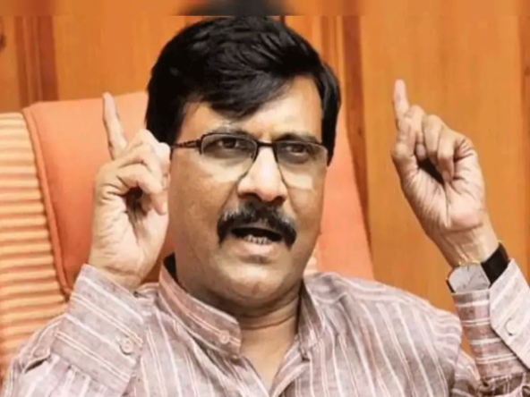 महाराष्ट्र: उद्धव गुट की सुप्रीम कोर्ट में अर्जी- नई सरकार के बहुमत परीक्षण पर रोक की मांग