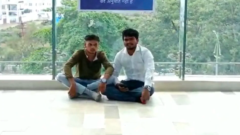 लुलु मॉल का मालिक है RSS का फंड रेजर, उसने जानबूझकर किया बखेड़ा- आजम खान