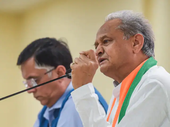 Ashok Gehlot की चिट्ठी हुई डिकोड, सचिन पायलट को खरी-खरी