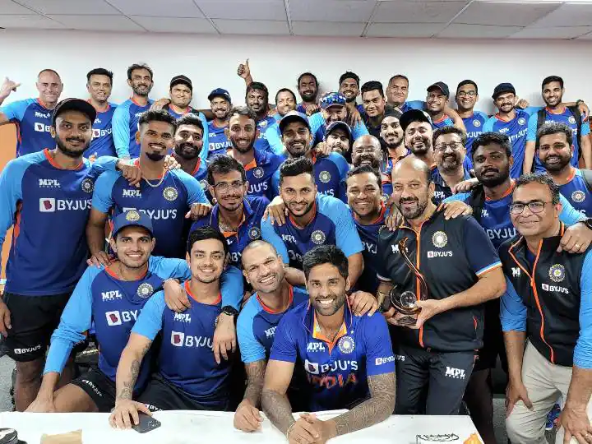 IND vs WI: दूसरे टी-20 मुकाबले में कप्तान रोहित करवाएंगे इन खिलाड़ियों की वापसी! टीम में होंगे बड़े उलटफेर