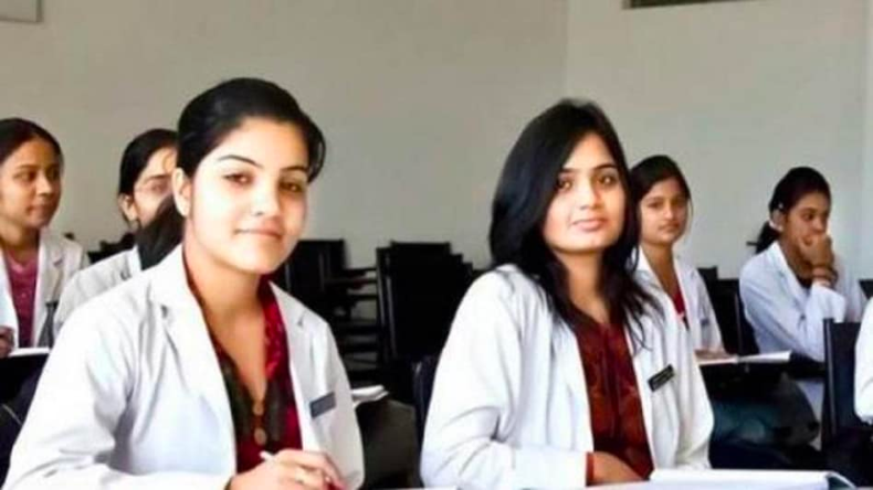NEET UG 2024: काउंसलिंग शेड्यूल में देरी से छात्रों में बढ़ी बेचैनी, जानें ताजा अपडेट