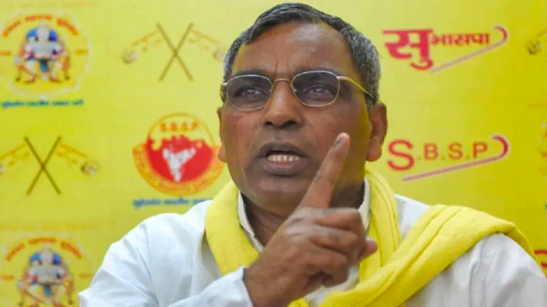 ‘मुख्तार’ का बंदूकबाज विधायक बेटा, जानें उसकी करतूतो के बारे में