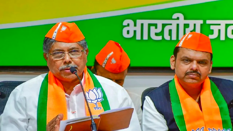 मुंबई पहुंचे लोकसभा अध्यक्ष ओम बिड़ला, सीएम एकनाथ शिंदे से की मुलाकात, देखें तस्वीरें