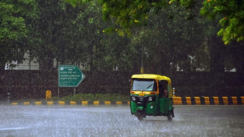 भीषण गर्मी से झुलस रहा उत्तर भारत, राजस्थान में 8 लोगों की मौत, अधिकांश राज्यों में पारा 40 के पार