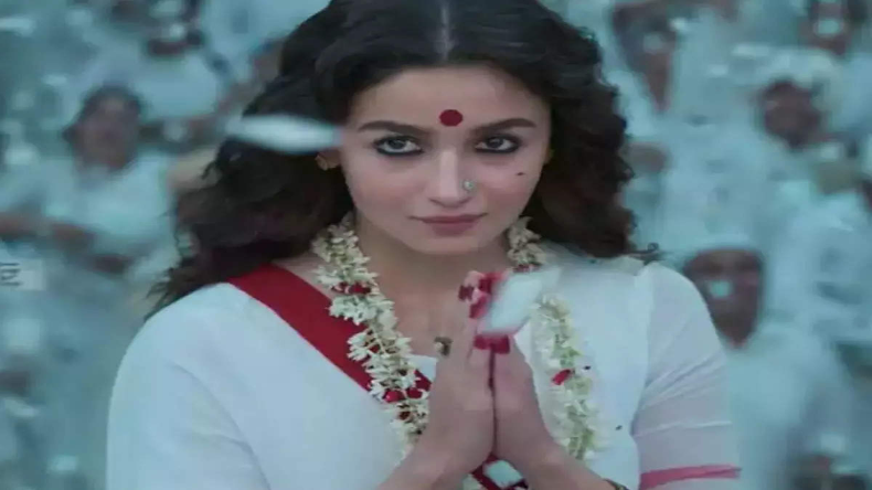 शमशेरा फ्लॉप होने का करीना ने बताया बड़ा कारण, भाई रणबीर की फिल्म लोगों को नहीं आई रास