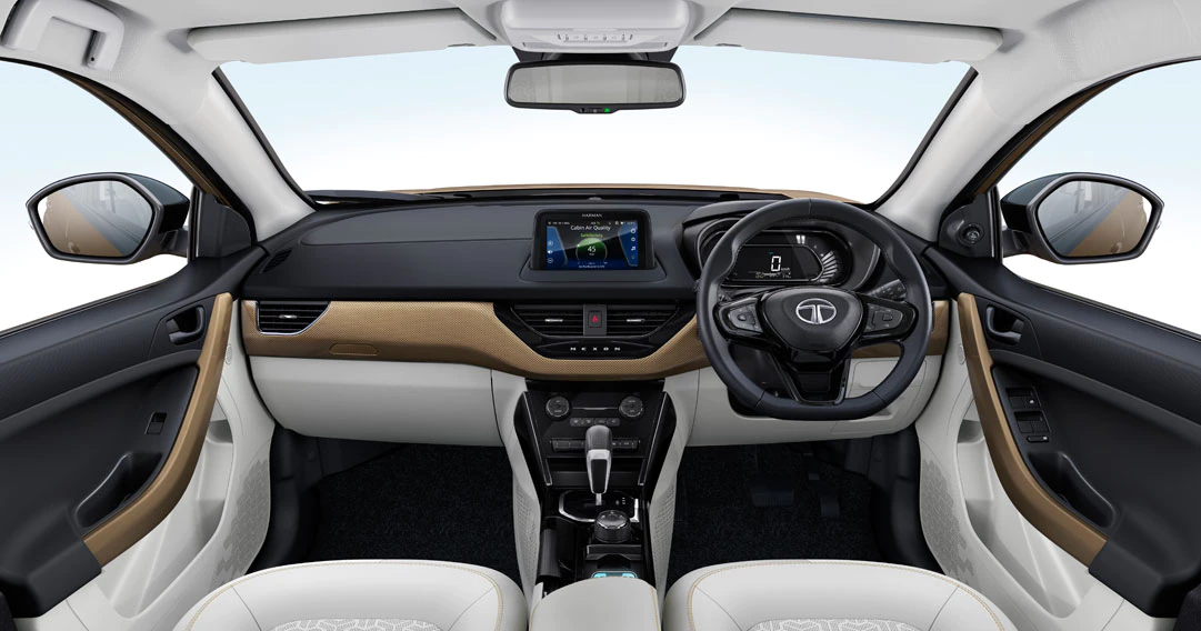 Tata Tiago EV Launch : ये है देश की सबसे सस्ती इलेक्ट्रिक कार, जानिए दाम और फीचर्स