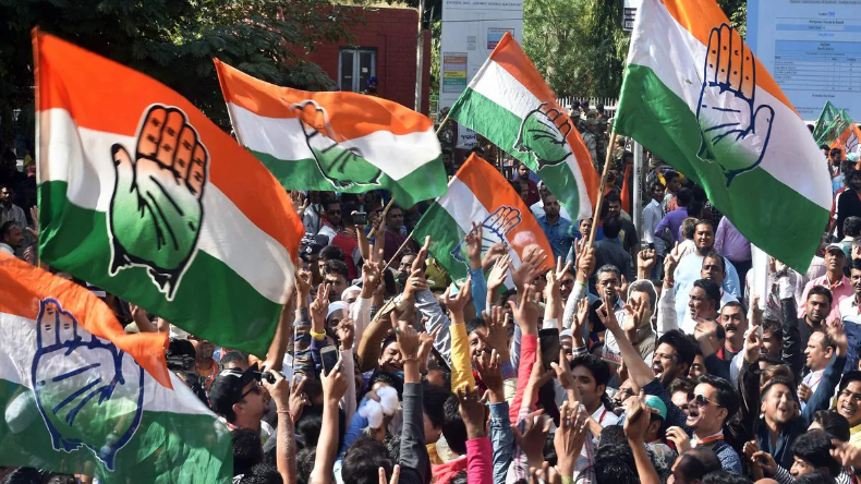 जेपी की भूमि से लालू-नीतीश पर बरसे अमित शाह, कहा- सत्ता के लिए विचारों की दी आहुति