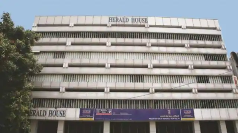 कांग्रेस का सड़क से संसद तक प्रदर्शन, देखें तस्वीरें