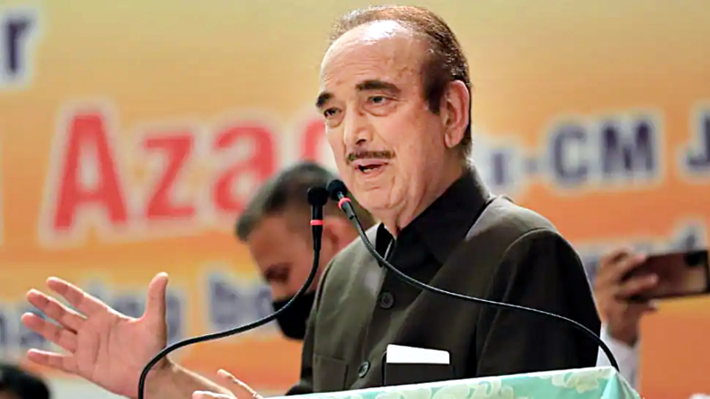 जम्मू-कश्मीर: कांग्रेस को एक बार फिर बड़ा झटका, गुलाम नबी के समर्थन में NSUI के 36 छात्र नेताओं दिया इस्तीफा