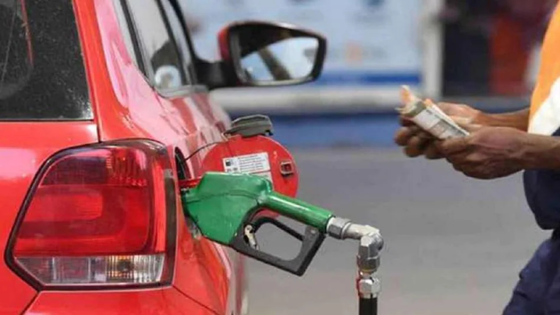 Fuel Price Today: पेट्रोल-डीजल के प्राइस में आया नया अपडेट, देखें आज के लेटेस्ट रेट