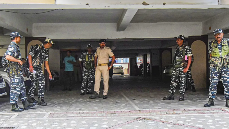 झारखंड: कांग्रेस नेता के 12 ठिकानों पर ईडी की छापेमारी, इस वजह से हो रही है कार्रवाई
