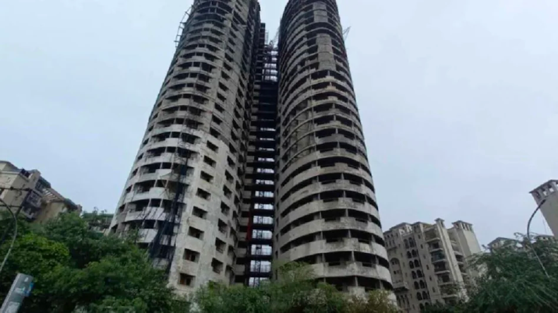 ट्विन टावर गिराए जाने की खबरों के बीच जानिए कैसे बनी भ्रष्टाचार की बिल्डिंग..