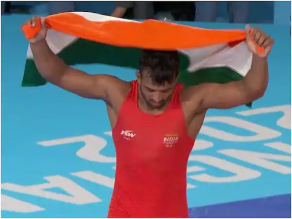 कॉमनवेल्थ गेम्स में हिस्सा लेने वाले खिलाड़ियों से मिले पीएम मोदी, कहा-दूसरे देश में बढ़ा तिरंगे का मान