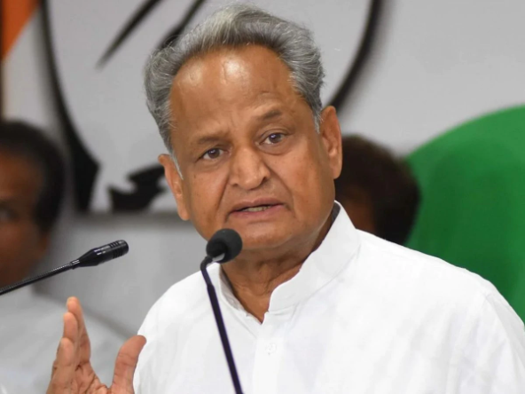 दिल्ली: शकूर बस्ती में महिला के मर्डर का खुलासा, प्रेमी ने चाकूओं से किए थे 50 वार