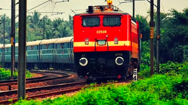 IRFC-IRCTC को रेलवे में मिला नवरत्न का दर्जा, अश्विनी वैष्णव ने दी बधाई