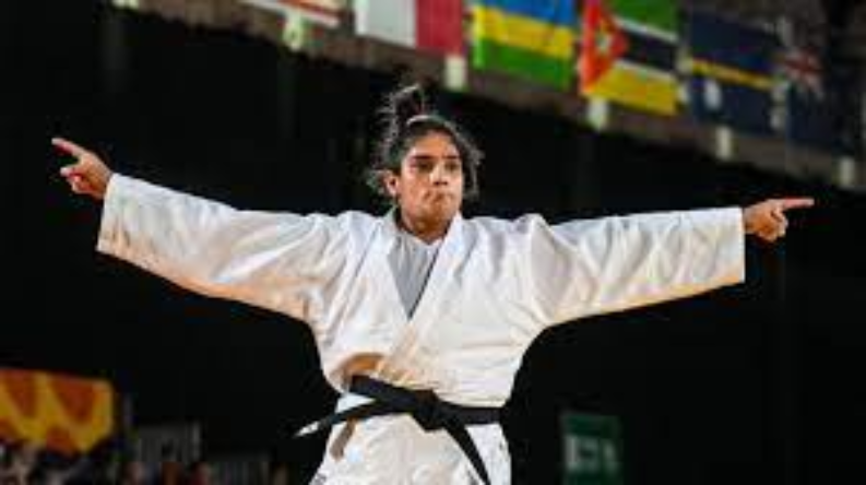 CWG 2022: 8वें दिन भारत पर हुई मेडलों की बारिश, रेसलरों की पटखनी से गूंजा बर्मिंघम