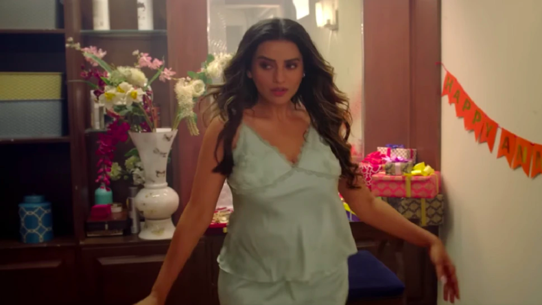 Sonu Sood से क्यों मिलीं Akshara Singh? बॉलीवुड में करेंगी काम?