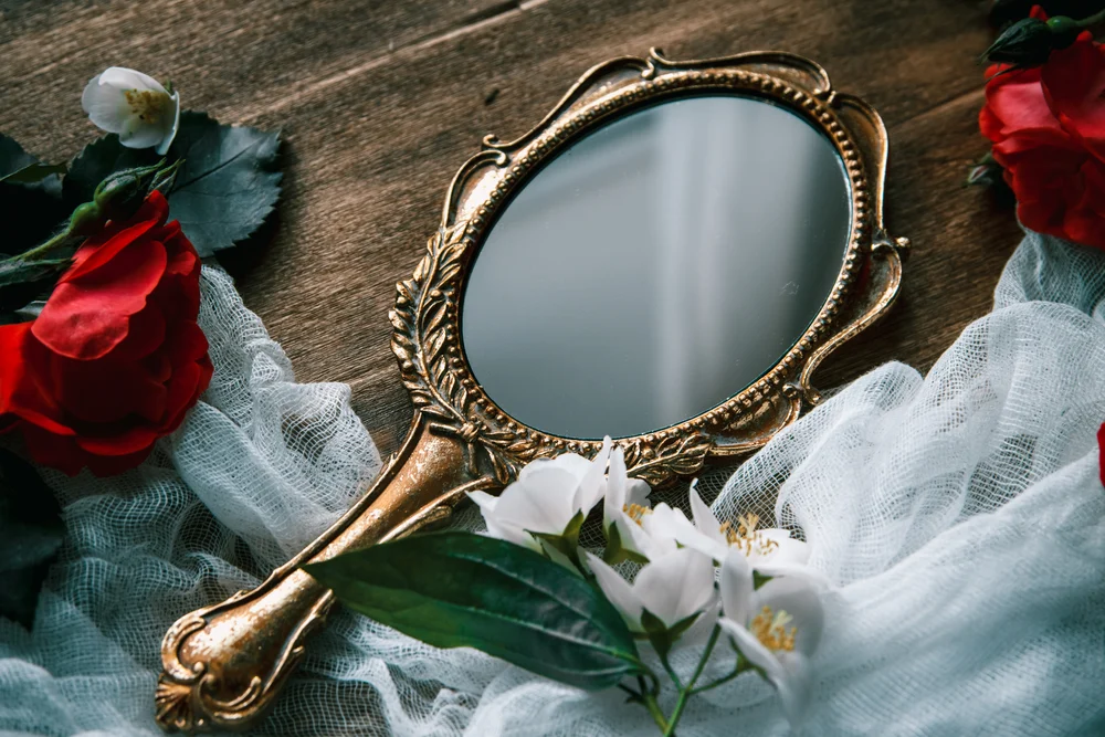 Vastu Tips: आर्थिक तंगी से हैं परेशान? नहाते समय करें ये उपाय, छप्पर फाड़ बरसेगा पैसा