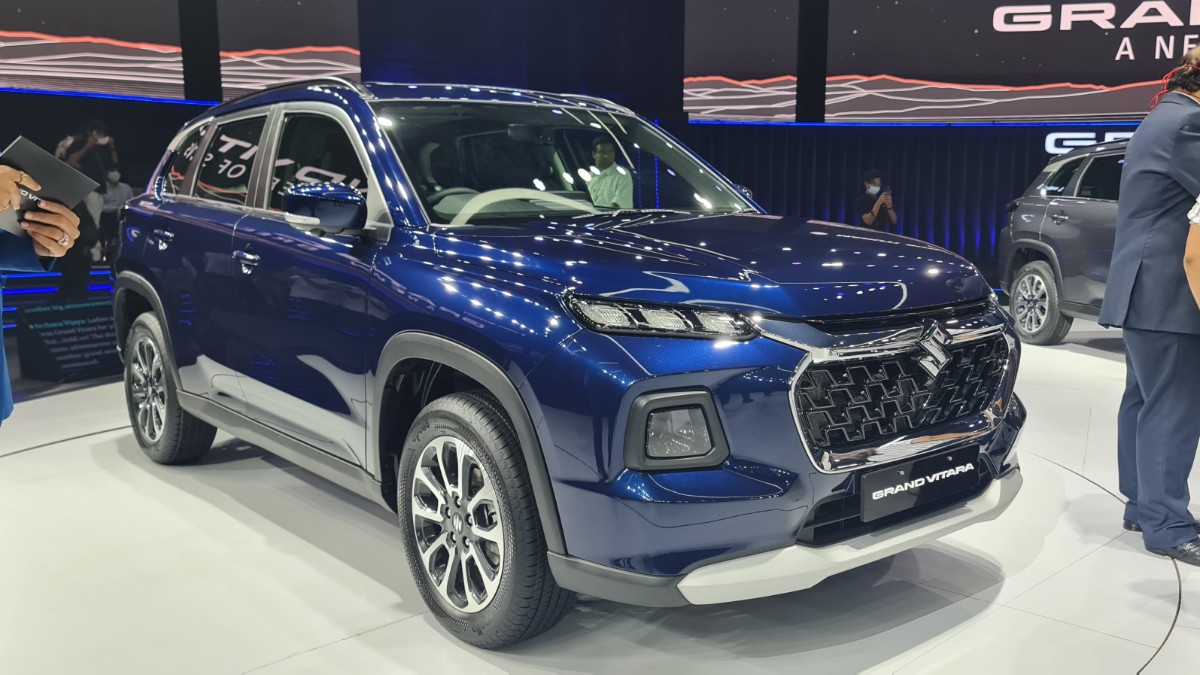 Grand Vitara को मिल रही है धड़ल्ले से बुकिंग, 1 लीटर में देती है 28KM का माइलेज