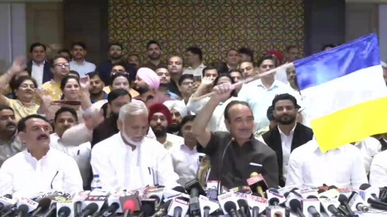PM Modi की तारीफ में गुलाम नबी आजाद ने पढ़े कसीदे, कहा- आलोचना के बावजूद उन्होंने कभी बदला नहीं लिया