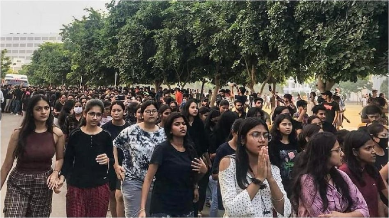 Mohali Girls MMS: छात्रा इस वजह से बनाती थी अन्य लड़कियों की MMS! जानकर हैरान हैं लोग