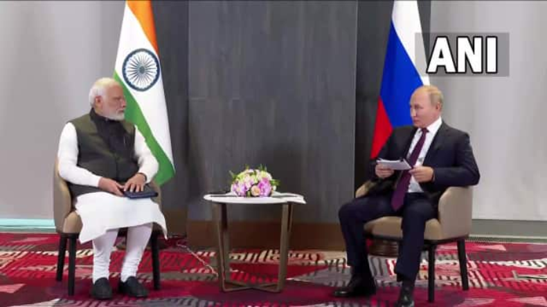Election: मंत्री ने किया चुनाव नहीं लड़ने का ऐलान, समर्थकों ने अनोखे अंदाज में मनाने का किया प्रयास