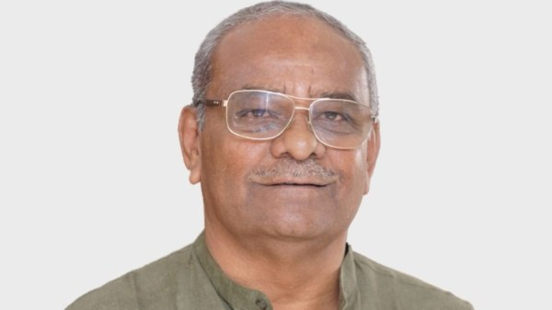 मोरबी के बाद कर्नाटक में बड़ा हादसा, 100 लोगों की भीड़ पर गिरा रथ टेम्पल! वीडियो