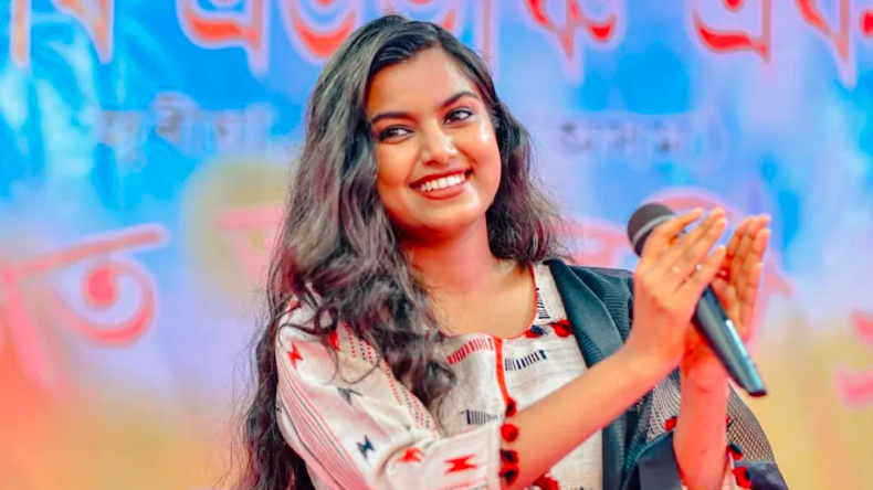 Farmani Naaz Song: ढोल पर फ़रमानी ने गाया ‘मेरे रश्के कमर’, भाई संग मिलाई ताल