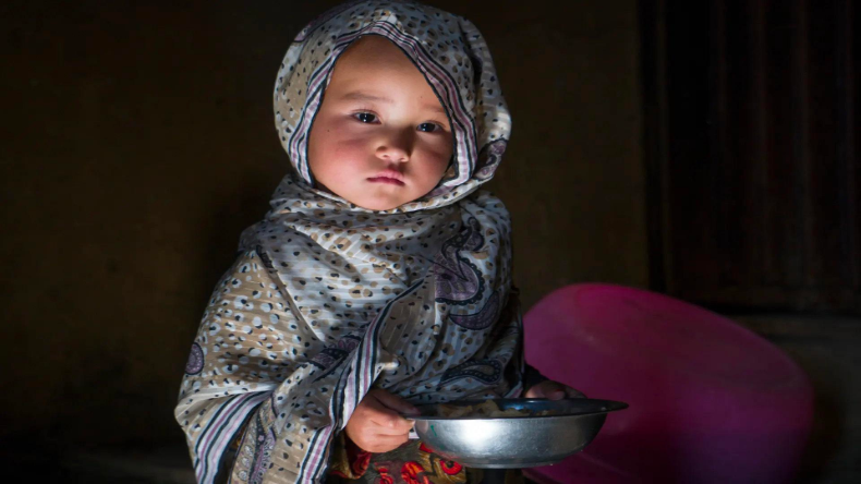 तालिबानी आतंकियों का पाकिस्तान के काउंटर टेररिज्म डिपार्टमेंट पर कब्ज़ा, जवानों को बनाया बंधक