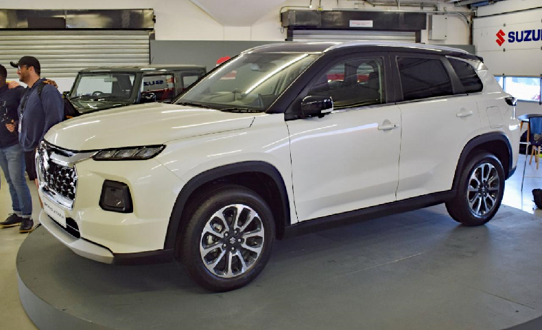 Maruti SUV: मारुति सुजुकी जल्द लाने वाली है 7-सीटर एसयूवी, जानें कितनी होगी कीमत