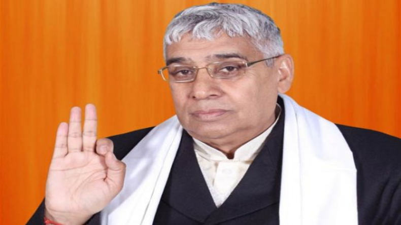 रामपाल बाबा की पूजा करने से महिला ने किया मना, डंडे से हुई जमकर पिटाई