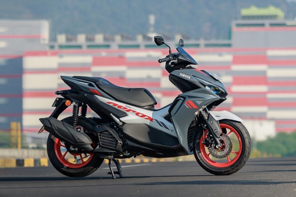 Yamaha Aerox 155 का लुक है एकदम अलग, जानिए इसकी खासियत